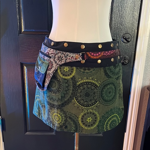 Multicolor Patterned Versatile Women's Skirt - Picture 9 of 17